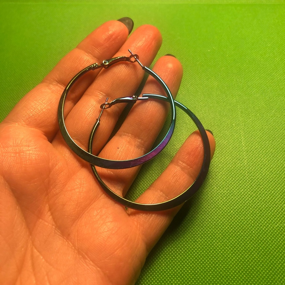 Multicolor hoop earrings